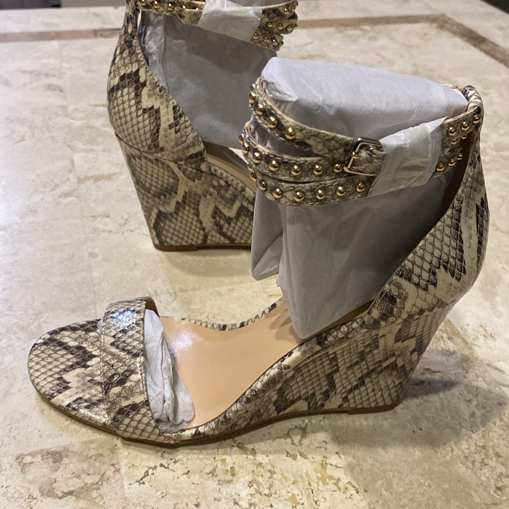 Jennifer Lopez Roccia - Picture 5 of 11